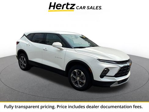 Used 2025 Chevrolet Blazer LT FWD image 1