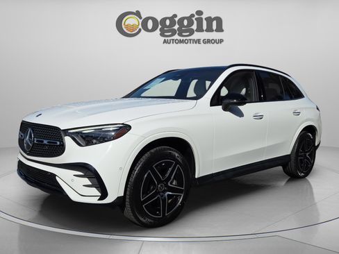 Certified 2024 Mercedes-Benz GLC 300 image 1