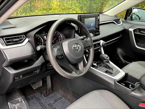 Certified 2022 Toyota RAV4 XLE image 16