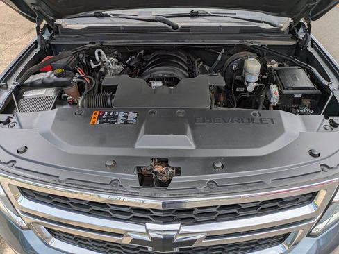 Used 2019 Chevrolet Suburban LS image 8