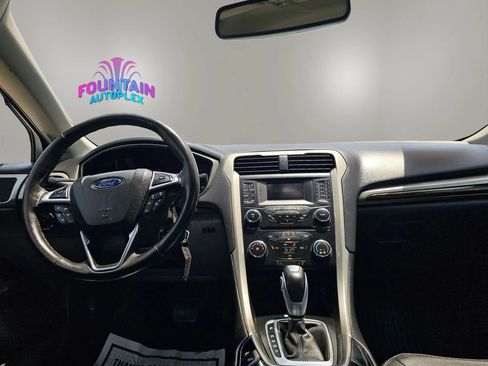 Used 2014 Ford Fusion SE w/ Equipment Group 202A FWD image 24