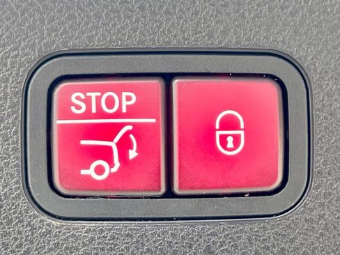 Certified 2022 Mercedes-Benz GLS 450 4MATIC image 40