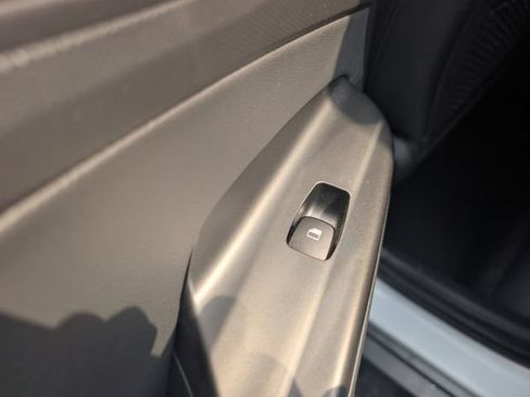 Used 2020 Hyundai Kona Limited AWD/4WD image 12