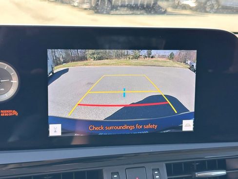 Used 2023 Lexus ES 250 w/ Premium Package image 5