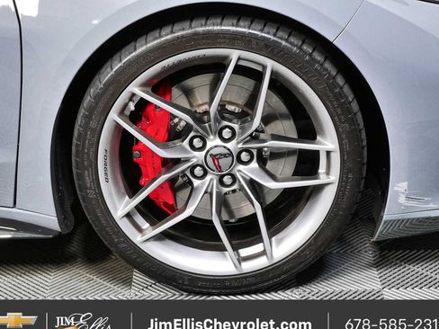 Used 2025 Chevrolet Corvette Z06 RWD image 32