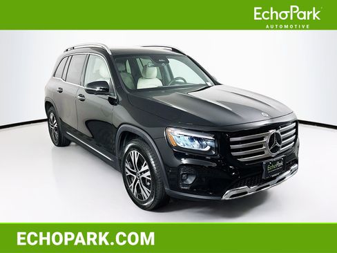 Used 2025 Mercedes-Benz GLB 250 image 1