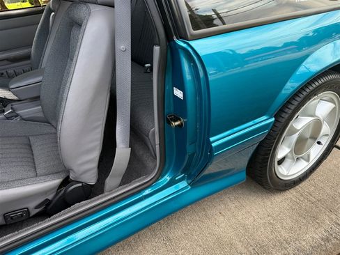 Used 1993 Ford Mustang Cobra RWD image 60