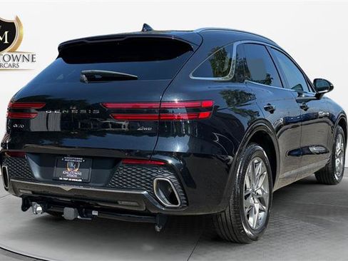 Used 2025 Genesis GV70 2.5T AWD/4WD image 5