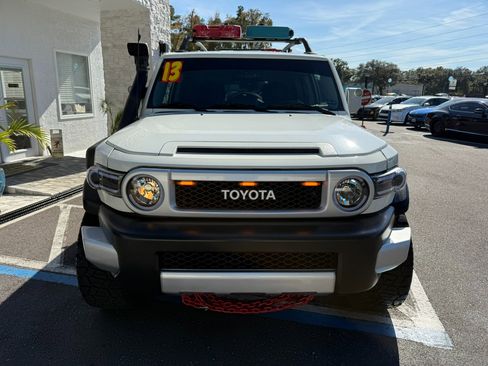 Used 2013 Toyota FJ Cruiser 2WD image 4
