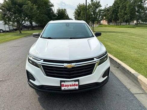 Used 2023 Chevrolet Equinox LS FWD image 4