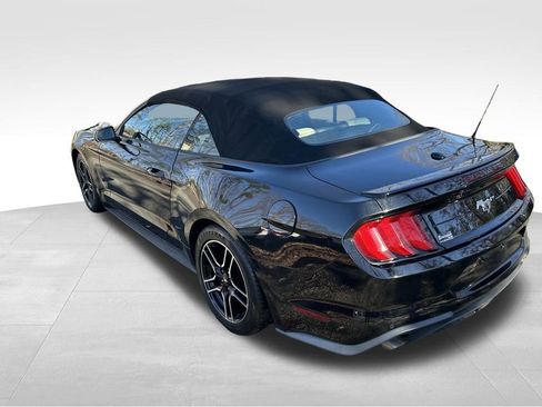 Used 2021 Ford Mustang Premium image 3