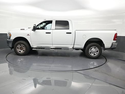 Used 2024 RAM 2500 Tradesman w/ Chrome Appearance Group AWD/4WD image 2
