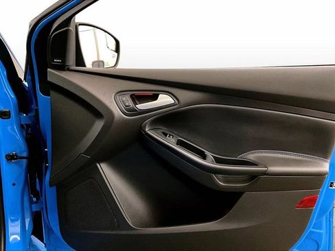 Used 2017 Ford Focus RS AWD/4WD image 23