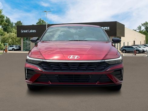 New 2025 Hyundai Elantra SEL image 12