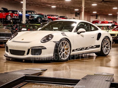 Used 2016 Porsche 911 GT3 RS RWD image 3