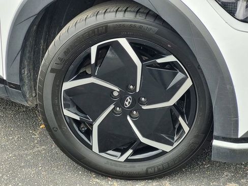 Certified 2024 Hyundai Ioniq 5 SEL RWD image 9