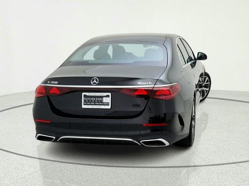 Used 2025 Mercedes-Benz E 350 4MATIC Sedan image 10