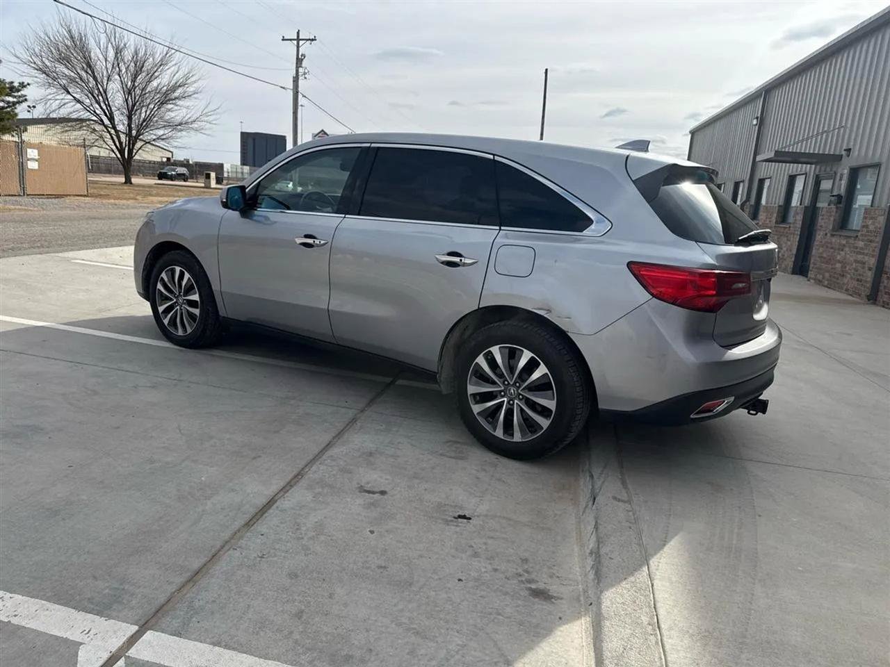 Used 2016 Acura MDX w/ Technology Package AWD/4WD image 15