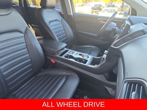 Used 2024 Ford Edge SEL image 10