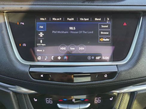 Used 2022 Cadillac XT5 Premium Luxury AWD/4WD image 16