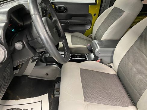 Used 2008 Jeep Wrangler X image 9