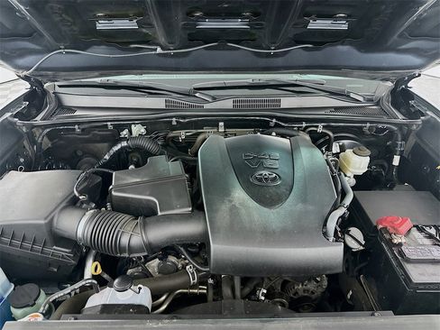 Used 2023 Toyota Tacoma TRD Sport image 31