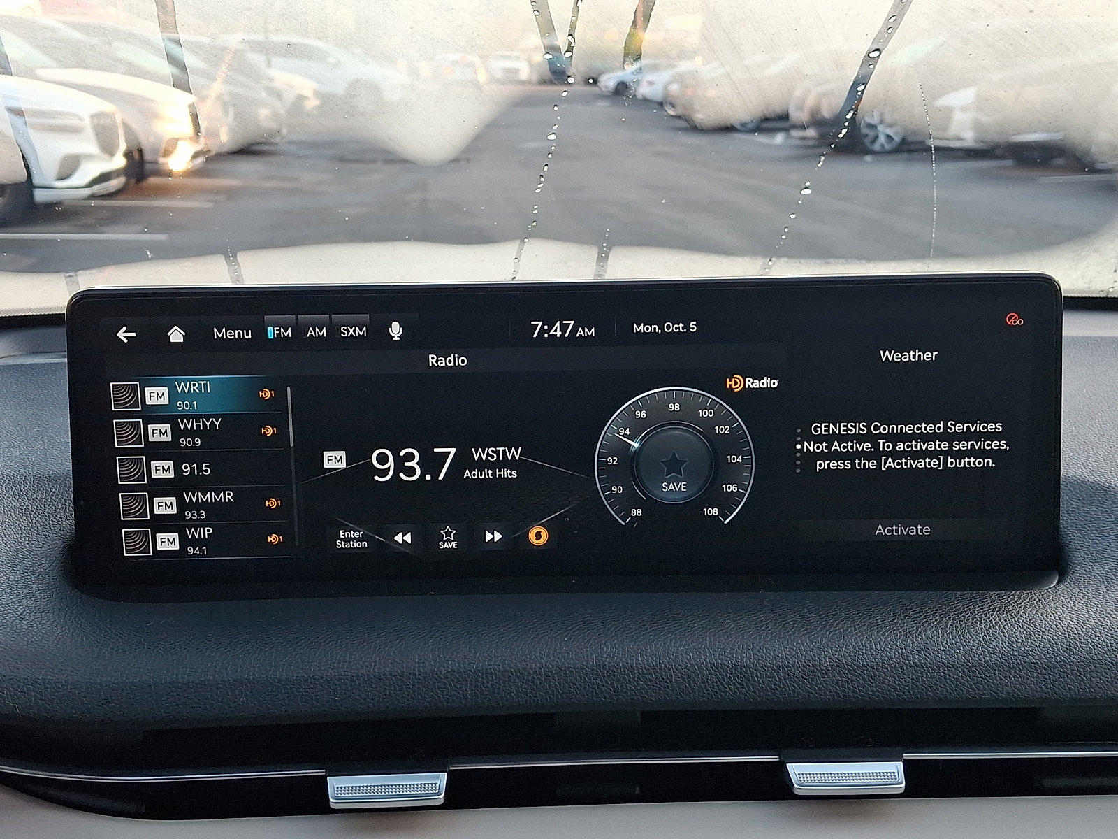 Certified 2022 Genesis GV70 2.5T AWD/4WD image 17
