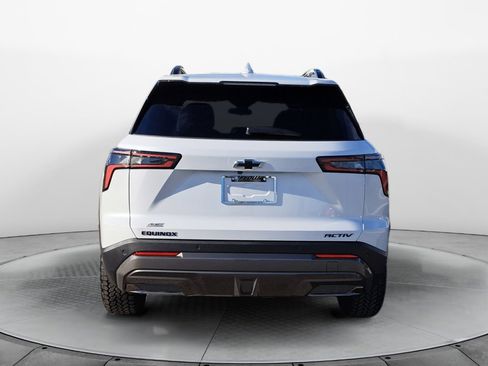 Used 2026 Chevrolet Equinox ACTIV w/ Convenience Package III image 6