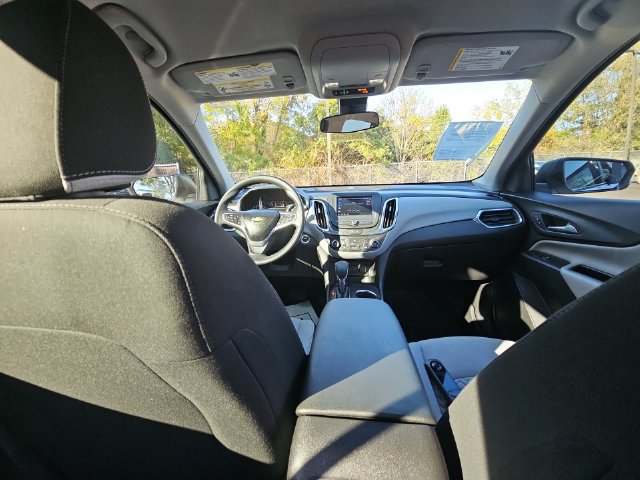 Used 2022 Chevrolet Equinox LS w/ LPO, Floor Liner Package AWD/4WD image 29