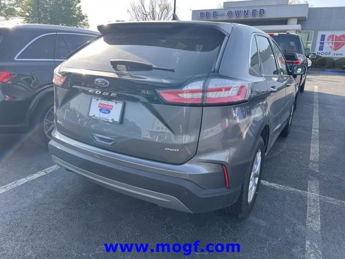 Used 2024 Ford Edge SEL image 3