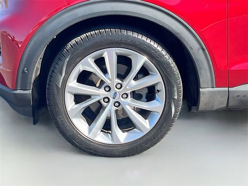 Used 2022 Ford Explorer Platinum w/ Equipment Group 601A image 34