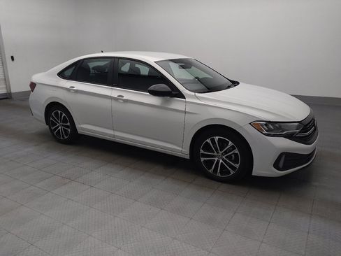 Used 2024 Volkswagen Jetta Sport FWD image 11