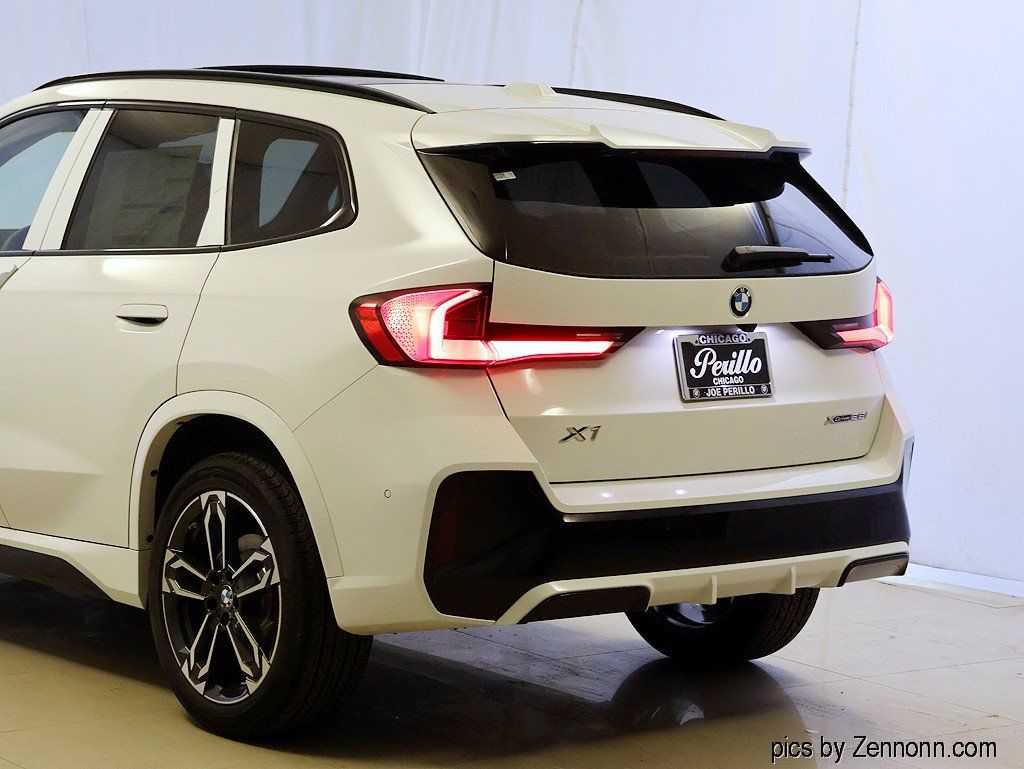 New 2027 BMW X1 xDrive28i AWD/4WD image 8
