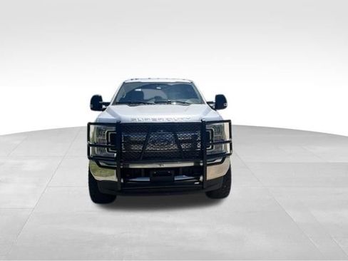 Used 2017 Ford F250 XL w/ STX Appearance Package AWD/4WD image 8