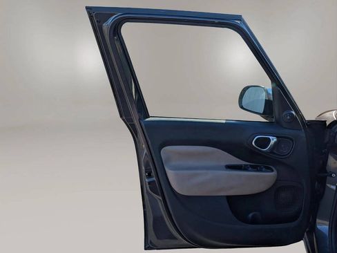 Used 2015 FIAT 500L Lounge FWD image 21