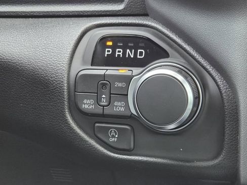 New 2026 RAM 1500 Express AWD/4WD image 16