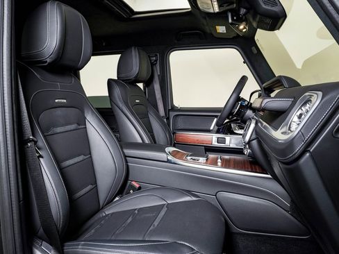 Used 2025 Mercedes-Benz G 63 AMG 4MATIC image 16