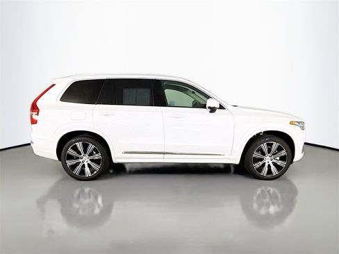 Certified 2025 Volvo XC90 B6 Plus w/ Protection Package Premier image 8