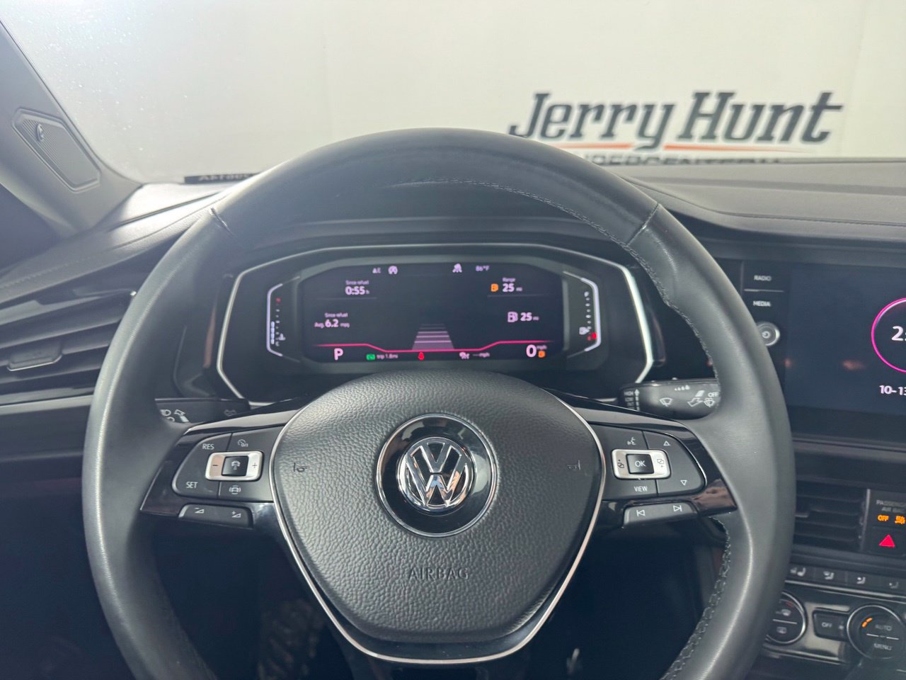 Used 2020 Volkswagen Jetta SEL FWD image 16