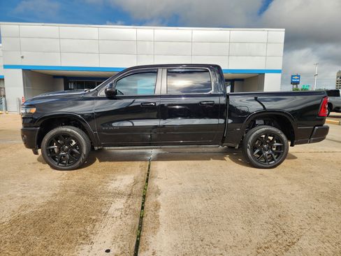 Used 2025 RAM 1500 Laramie w/ Night Edition AWD/4WD image 5