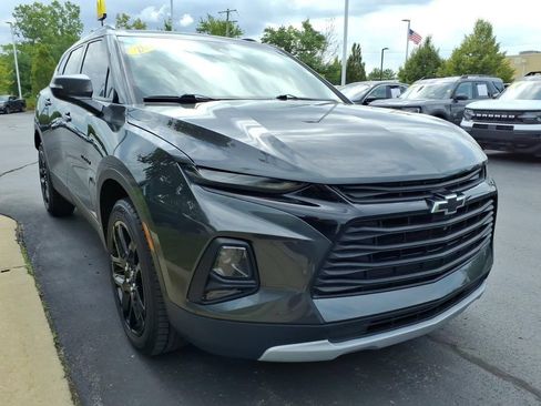 Used 2020 Chevrolet Blazer LT w/ Sound & Technology Package FWD image 3