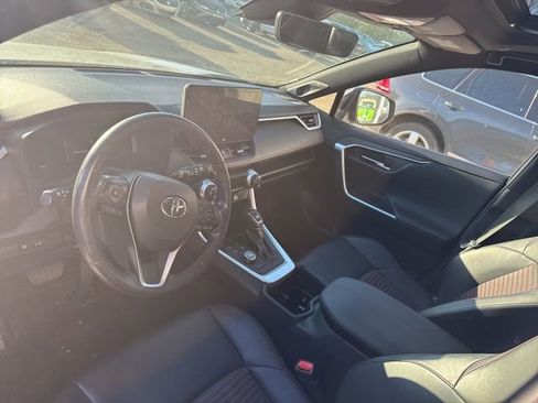 Used 2023 Toyota RAV4 XSE AWD/4WD image 12