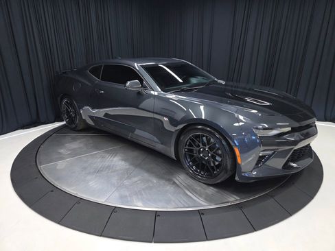 Used 2018 Chevrolet Camaro SS RWD image 15