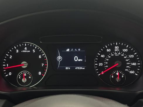 Used 2017 Kia Sorento FWD image 19