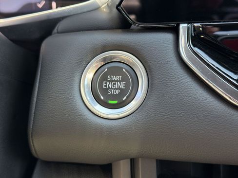 Used 2023 GMC Canyon Elevation RWD image 16