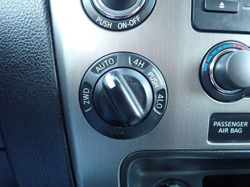 Used 2015 Nissan Armada SV AWD/4WD image 21