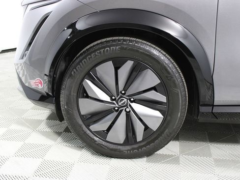 Used 2024 Nissan Ariya FWD image 30