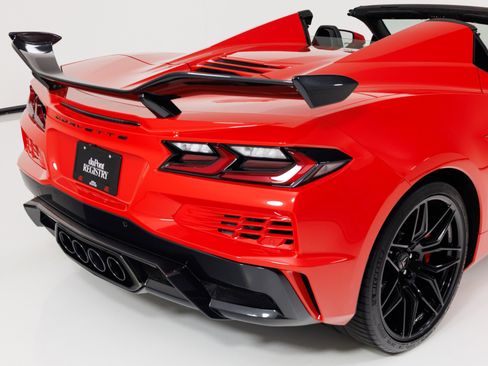 Used 2023 Chevrolet Corvette Z06 w/ Stealth Interior Trim Package RWD image 72
