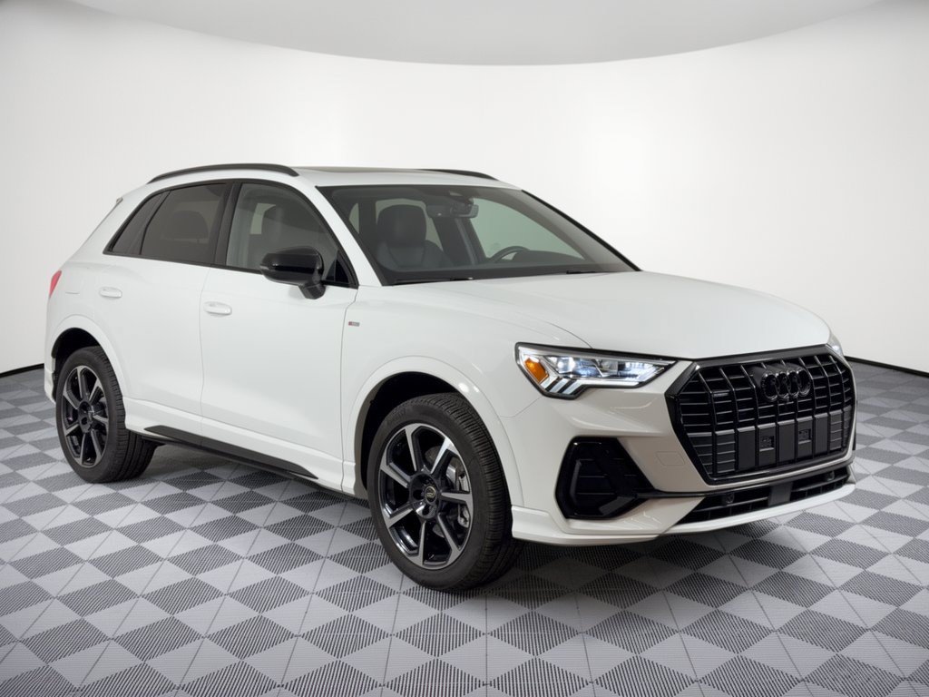 Used 2025 Audi Q3 2.0T Premium Plus w/ Premium Plus Package AWD/4WD image 7
