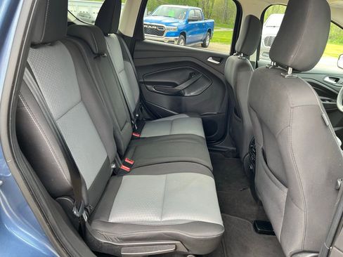 Used 2018 Ford Escape SE FWD image 15